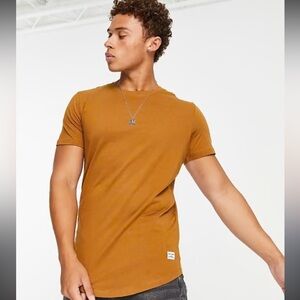 Size large Jack and Jones basic tee made with organic cotton brown